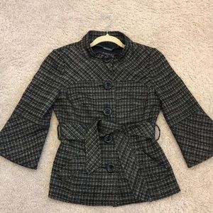 Trina Turk black/white plaid jacket with tie belt